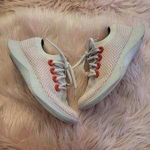 Allbirds Tree Dasher orange athletic sneaker shoes W7.5